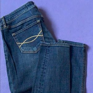 Stretchy skinny jeans